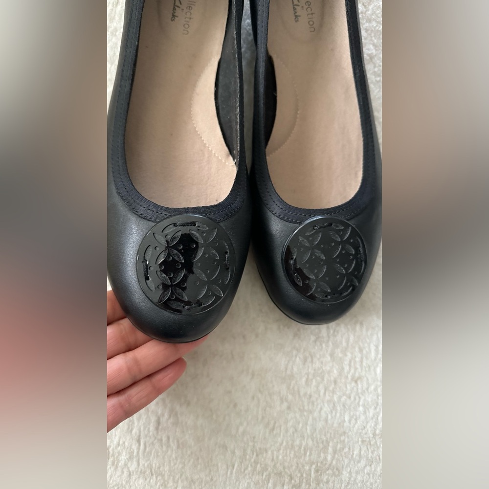 Clarks Women's Black Ballet Flats